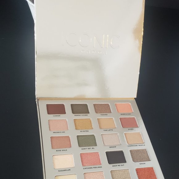 ICONIC LONDON  Nice To Naughty Eyeshadow Palette $70 - Picture 7 of 10